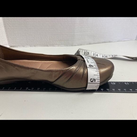 BARE TRAPS, Narizona Style, gold color, 7.5 flats, slip on, leather/man-made - Picture 15 of 15
